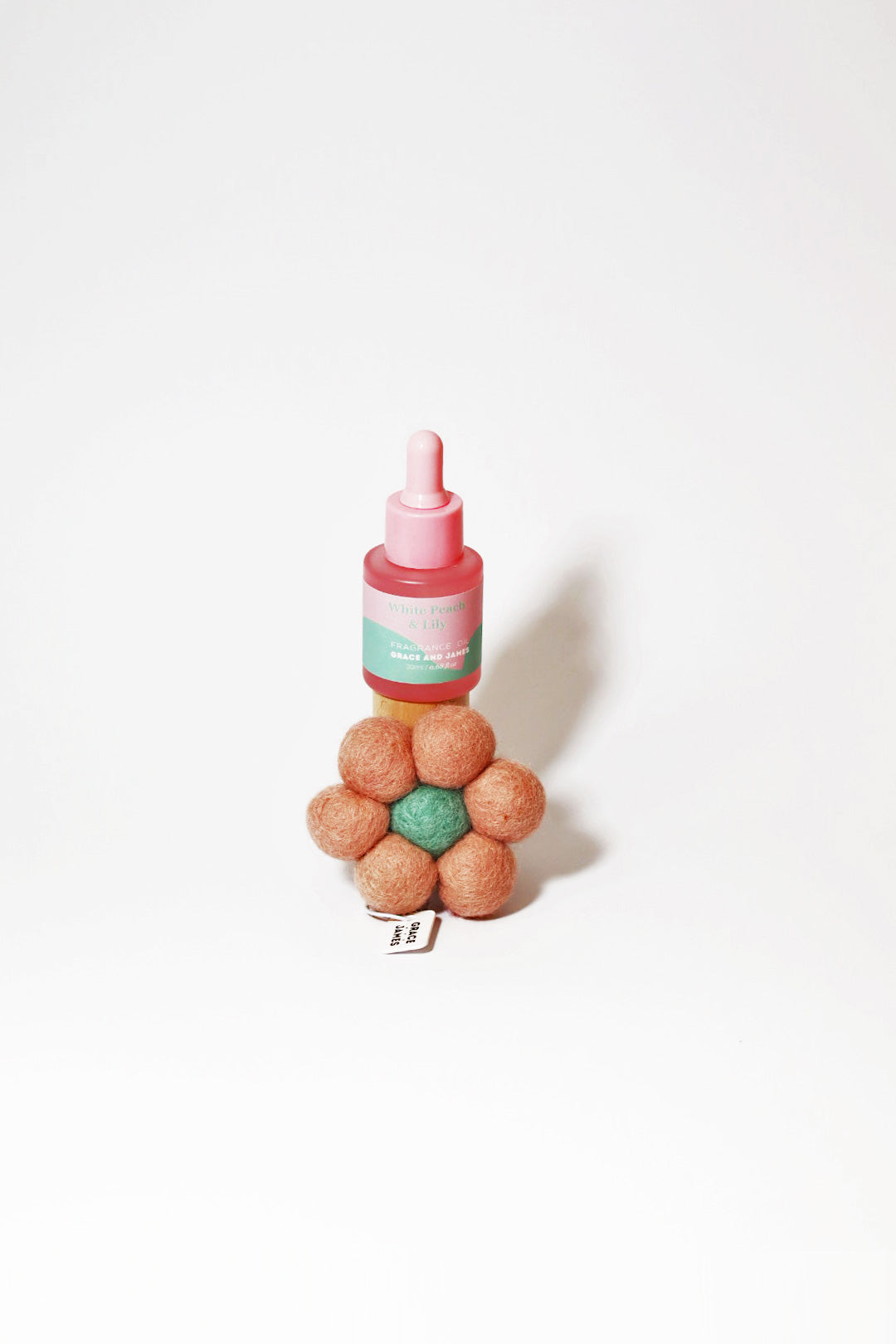Grace and James Felt Air Freshener White Peach & Lily Bloom